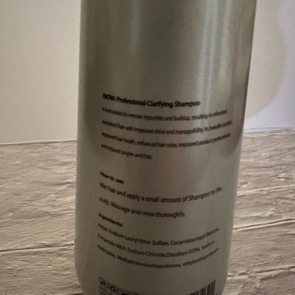 Inova Professional Deep Cleansing Shampoo - 11 fl ozs - Picture 3 of 3